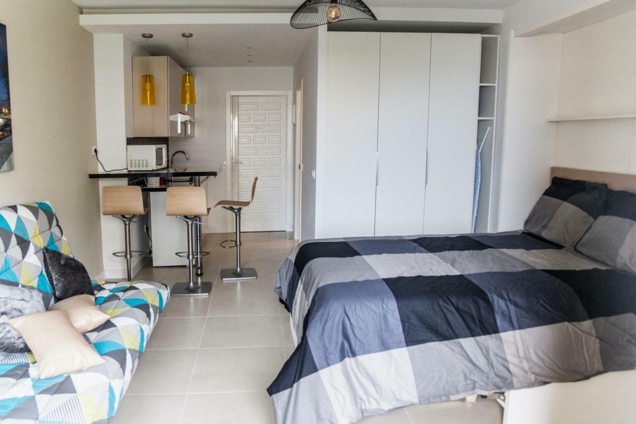 Estudio En Benalbeach Apartment Benalmadena Exterior photo